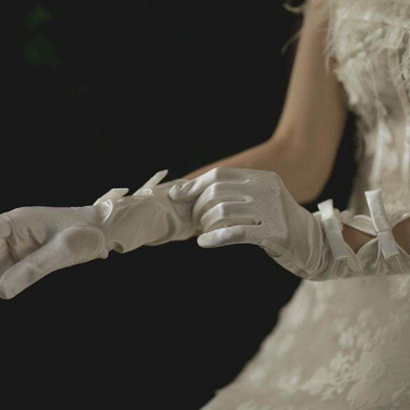 Gloves for Wedding Bride White Vintage Short Style, Single Party Gloves