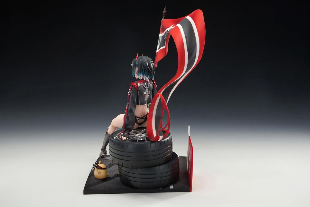APEX Azur Lane Ulrich von Hutten Solitary Ignition Time Scale PVC ABS Painted Complete Figure Ver. 1/7 &