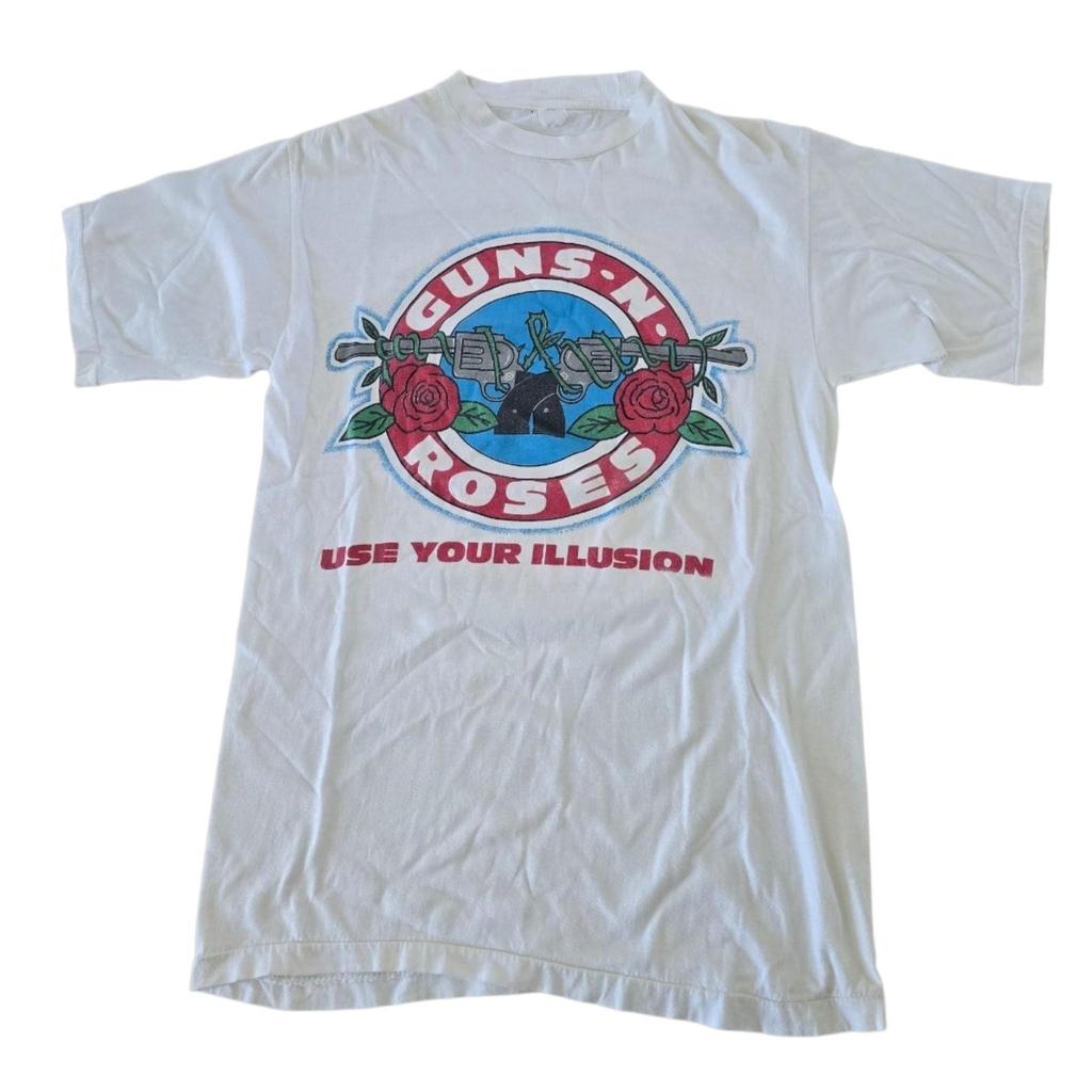 Vintage 1990s Guns N' Roses Use Your Illusion 1993 Tour F/B Graphic T-shirt.