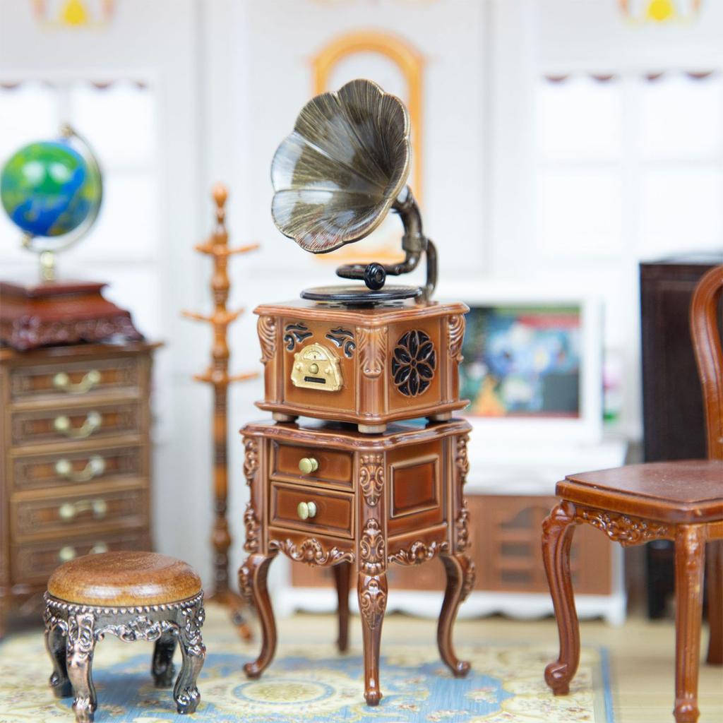 Realistic Miniature Phonograph Dollhouse Decor Vintage Design for Nostalgic Collectors and Home Decoration