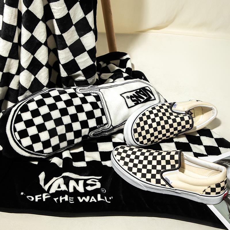 Vans Слипоны Классические Повседневные Клетчатые Ковровые Наборы Низкие Кеды для Скейтборда Унисекс Кроссовки Черно-Белые VN000EYEBWW(S-BOX)