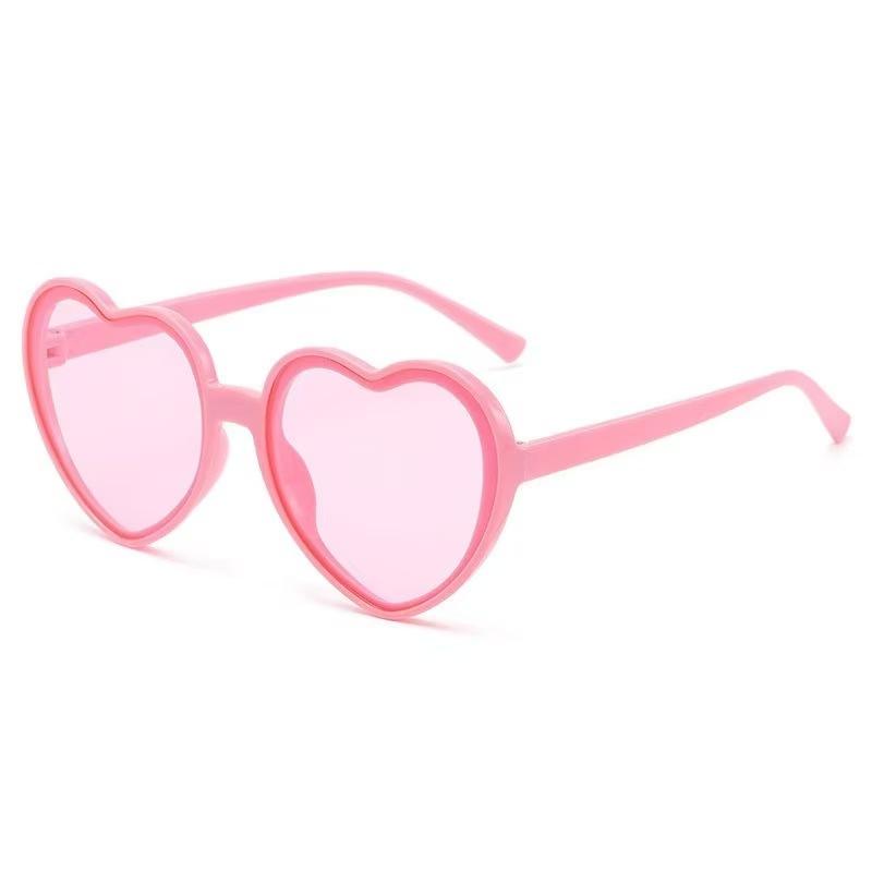 Lovely Heart Shaped Sunglasses for Women Fashion Cute Sexy Vintage Sun Glasses UV400 Protection Outdoor Leisure Eyewear