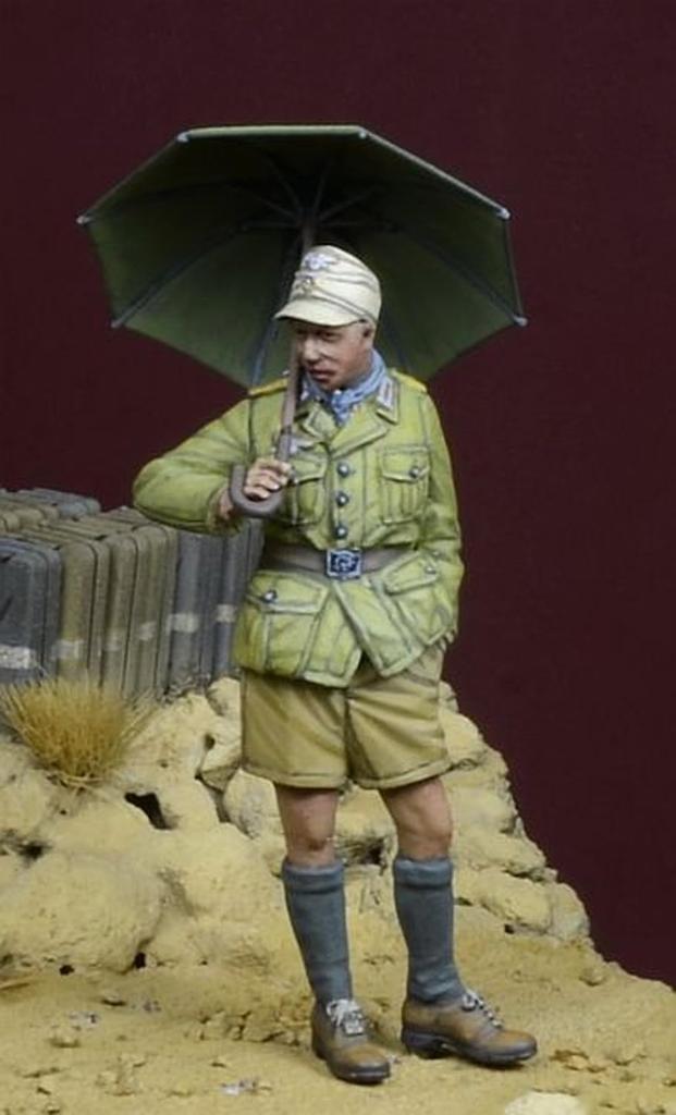 Miniatures German DAK Soldier with North Africa Resin Kit DD35245 D-Day 1/35 Parasol, 1941-43,