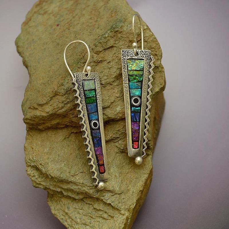 Модные серьги-подвески для женщин