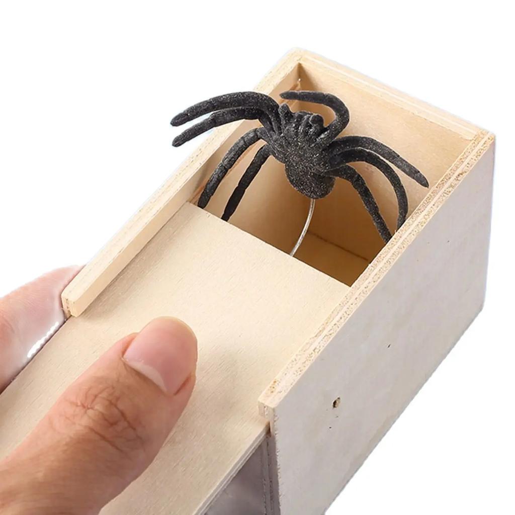 1PC-Wooden Prank Trick Practical Joke Home Office Scare Toy Box Gag Spider Parents Friend Funny Play Joke Gift Surprising
