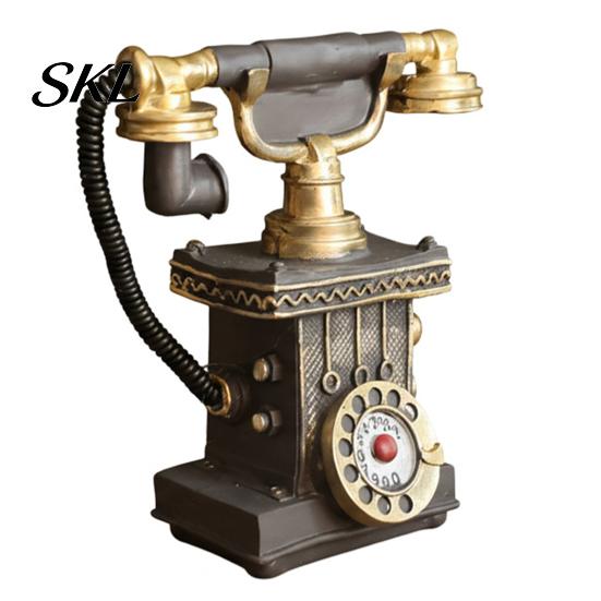 Victorian Style Phone Telephone Resin Figurine, Retro Model Statue with Matte Finish, Durable Old-Fashioned Desk Decor for Home Office Bookshelf