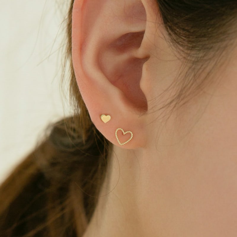 LUNNE 14k Dot Line Heart Earrings (14k Gold) #ES16