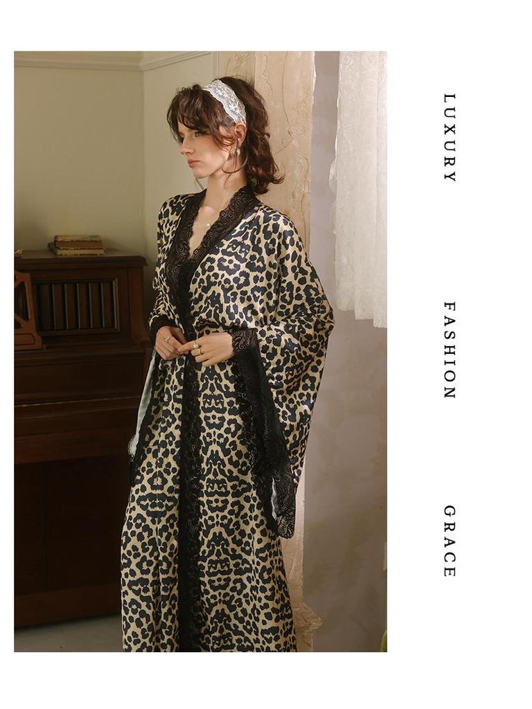Халат с кружевной вставкой под леопарда и расклешенными рукавами - Женский халат на завязках, Сексуальная домашняя одежда