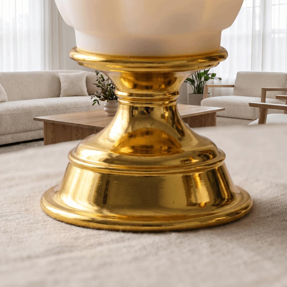 Plastic battery powered flower shaped LED table lamp Bedside Small Decorative Night Lamp