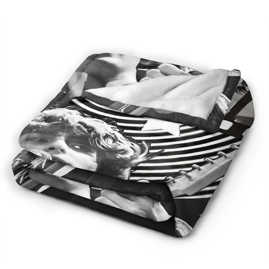 Finn Wolfhard Flannel Blanket Winter Warm Soft Throw Blanket for Girls Boys Couch Chair Graphic Bedspread Sofa Bed Cover