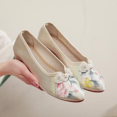 [Manxiang] 2024 весна новые продукты старые пекинские тканевые туфли заостренные модные вышитые туфли универсальные танцевальные туфли туфли ципао