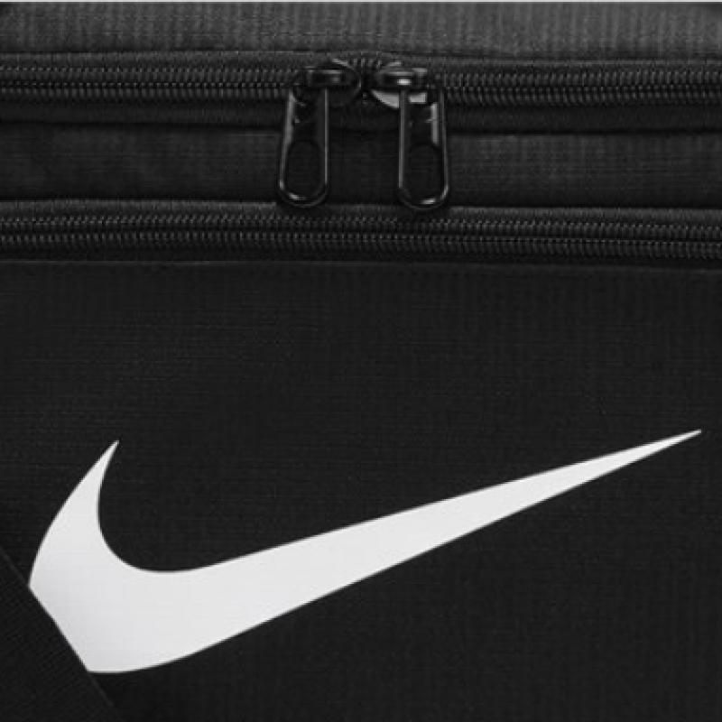 Nike Коллекция дорожных сумок Brasilia, выбор 1