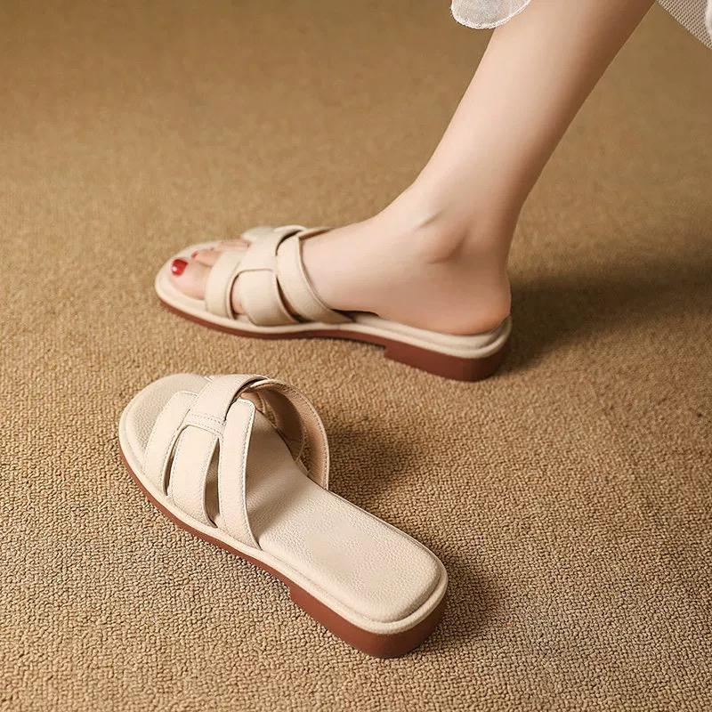 Ruiwan RIWA's new soft soled flat sandals for external wear