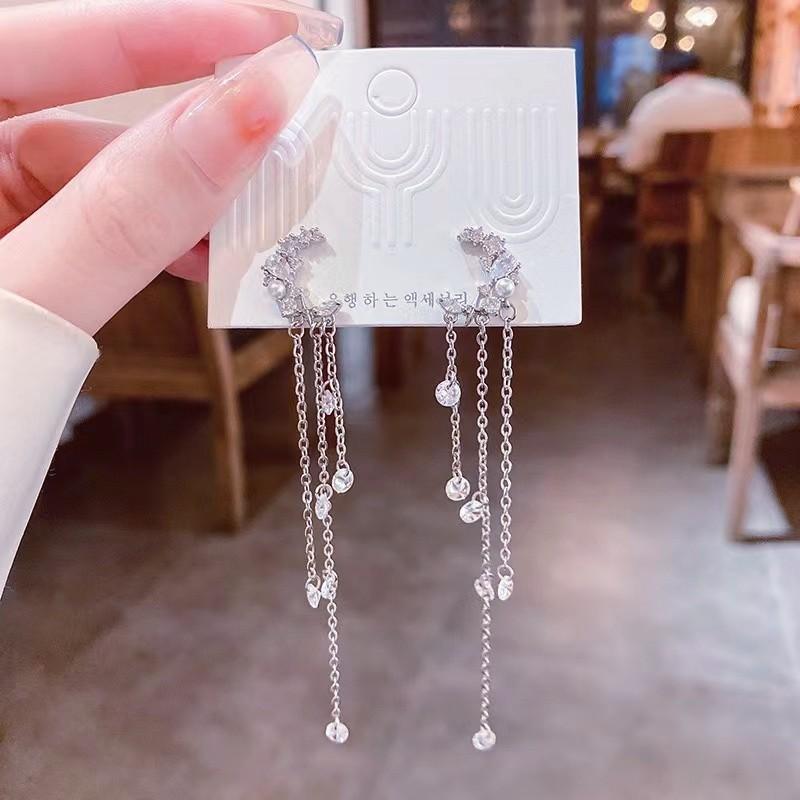 European and American synthetic zircon moon fringed earrings fashion creative design sense earrings cold wind temperament versatile earrings
