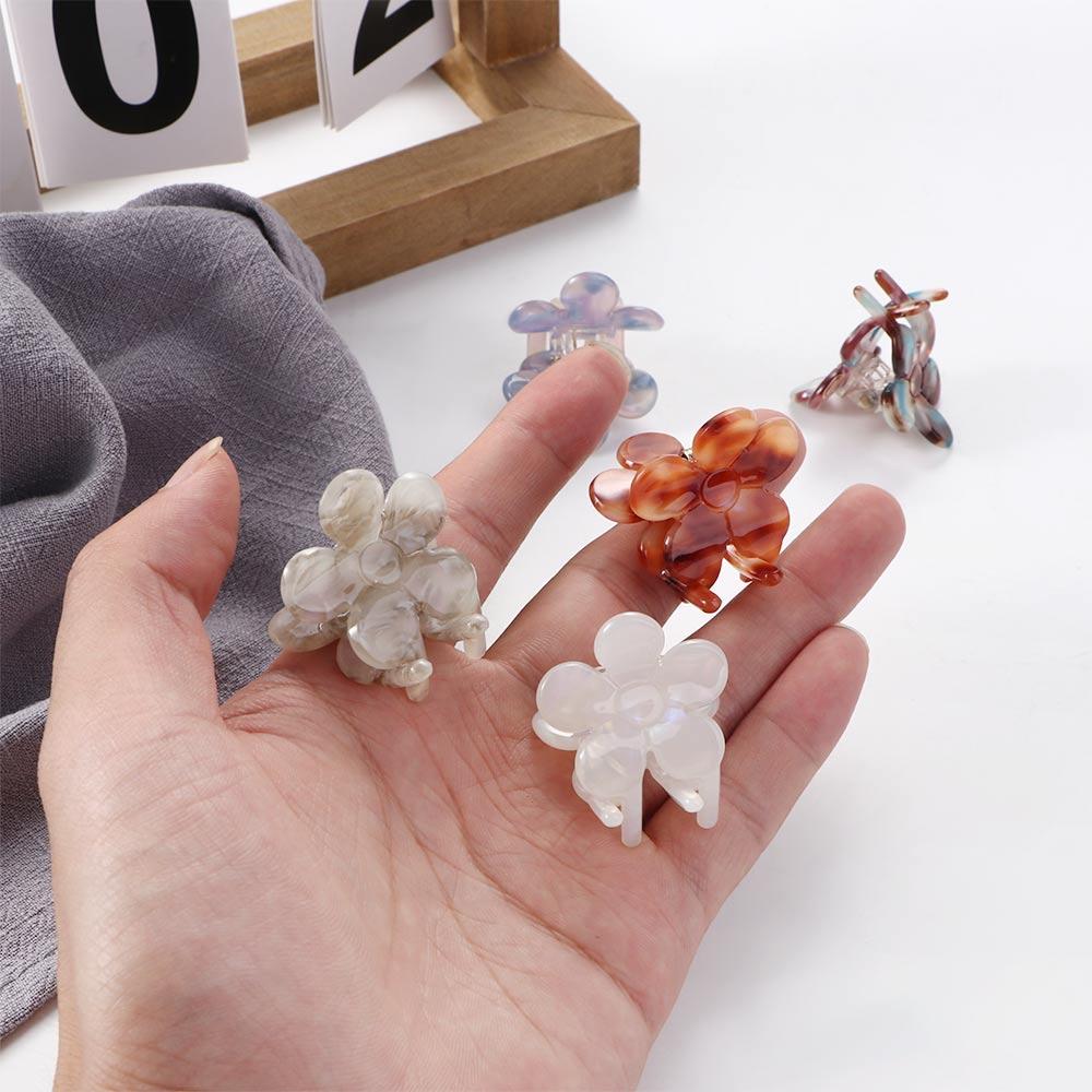 Elegant Korean style Flower grab clip Versatile hairpin Hair accessories Acetic acid Hair Claw