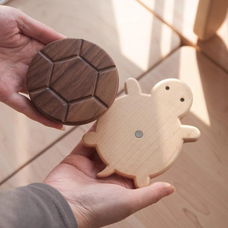 1/2pcs Cute Turtle Shape Heat Insulation Coaster Solid Wood Cup Mat Rotatable Desktop Tableware Mat Anti-scald Table Ornaments
