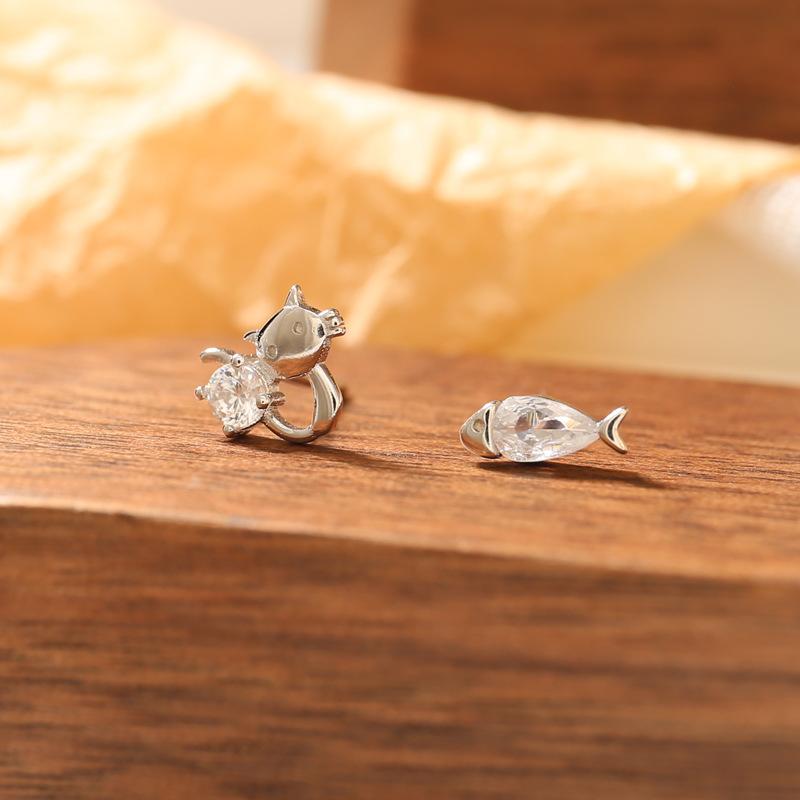 Мини-милые серьги с котятами Xiaoyu, женские модные серьги с индивидуальным нишевым дизайном