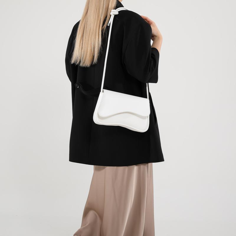 Korean Style Simple Solid Color Underarm Bag New Niche Design Ins Crossbody Bag Casual Bag Small Square Bag