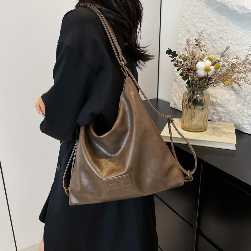 2025 Autumn New Retro Large-capacity Underarm Tote Bag Women's Bag Multi-function Single Shoulder Oblique Span Bag Backpack