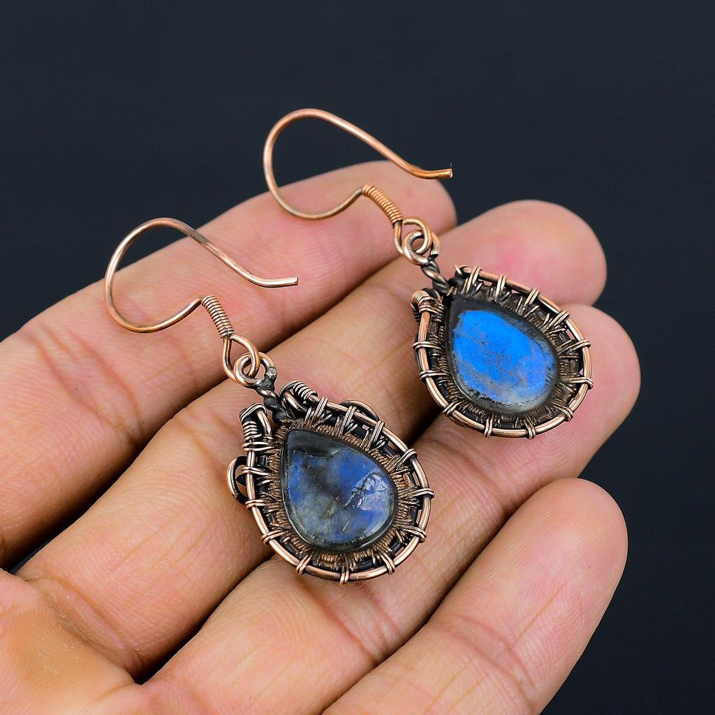 Серьги ручной работы красивой драгоценной камня лабрадорита в оболочке из чистой медной проволоки для подарка
