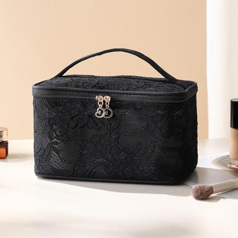 Large Capacity Travel Makeup Bag Fashion Portable Multifunctional Cosmetic Bag Lace Women Toiletry Storage Organizer Bag