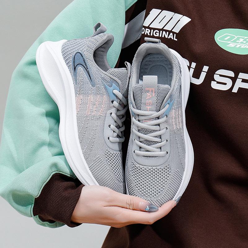 Женская обувь кроссовки 2025 новая весна легкие беговые кроссовки дышащая сетка повседневная обувь мягкая подошва нескользящие кроссовки