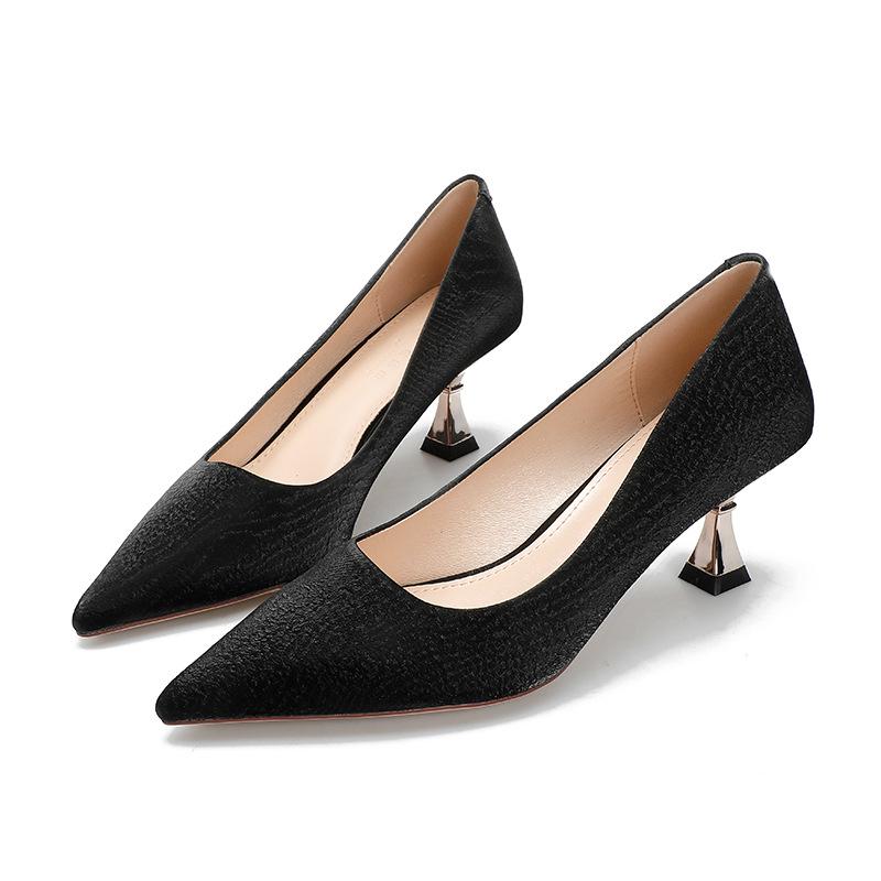 Французский сказочный стиль, неглубокий вырез, темпераментные высокие каблуки, корейская версия, острый носок, тонкий каблук, одинарные туфли, женские простые профессиональные OL для работы