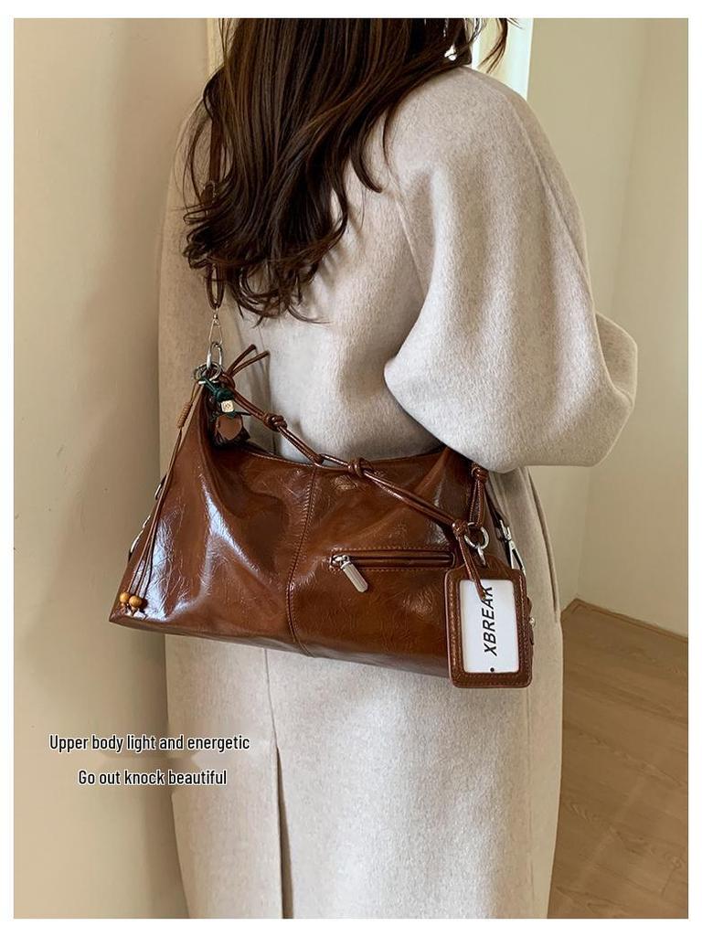 Shiny Minimalist Retro Crossbody Shoulder Bag for Women - Soft Texture, Versatile, Ideal for Outings and Commuting