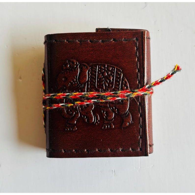 Самый маленький миниатюрный кожаный ежедневник ( Ассорти / Микс )