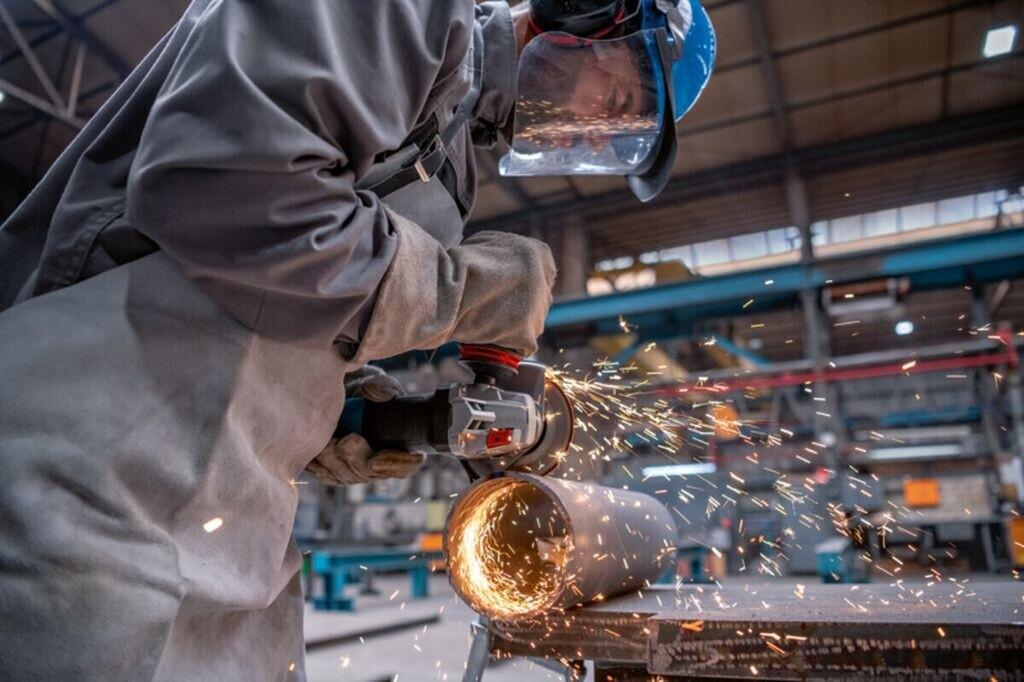 Угловая шлифовальная машина Bosch Professional GWS 17-150 PS (06017D1600)