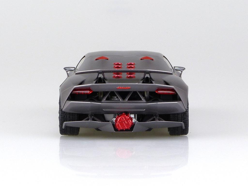 Aoshima Bunka Kyozai Серия Суперкаров 21 Lamborghini Sesto Element Пластиковая Модель 1/24 №