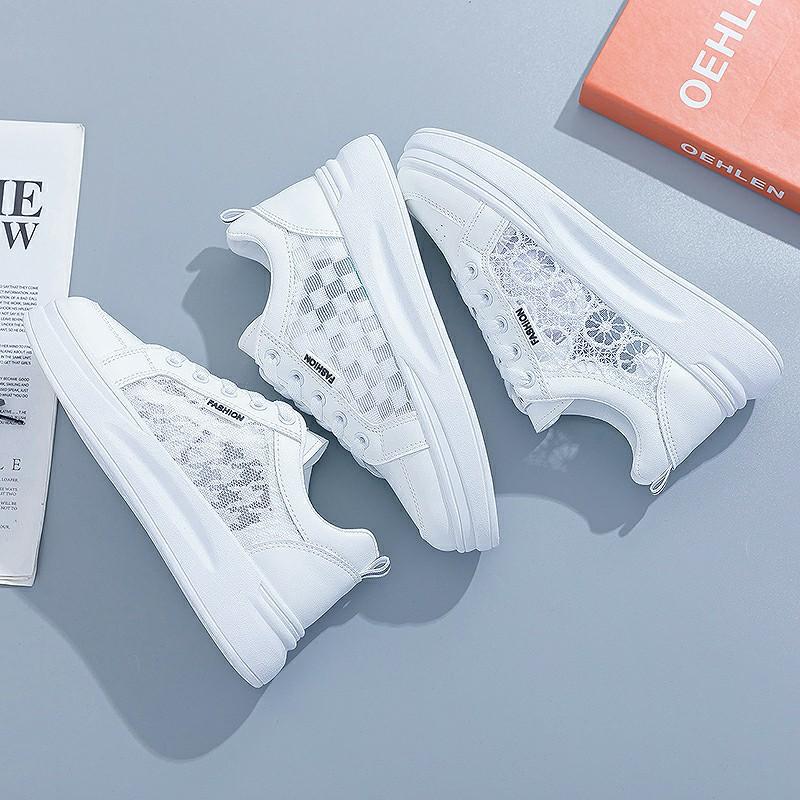 Женские теннисные туфли Лето 2025 Модные повседневные белые туфли Кружевные туфли Дышащие сетчатые туфли на плоской платформе Женские кроссовки