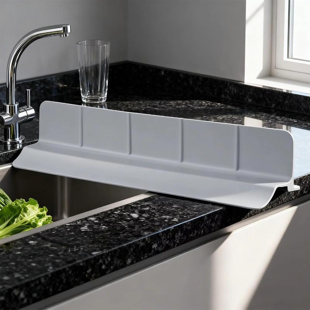 Anti-splash Silicone Sink Barrier with Large Suction Cup Sink Water Baffle Bar Sink