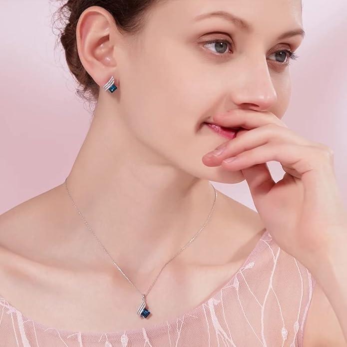 Ожерелье с подвеской из платины и кристаллами «Крылья ангела» Подарочный комплект для женщин и девочек