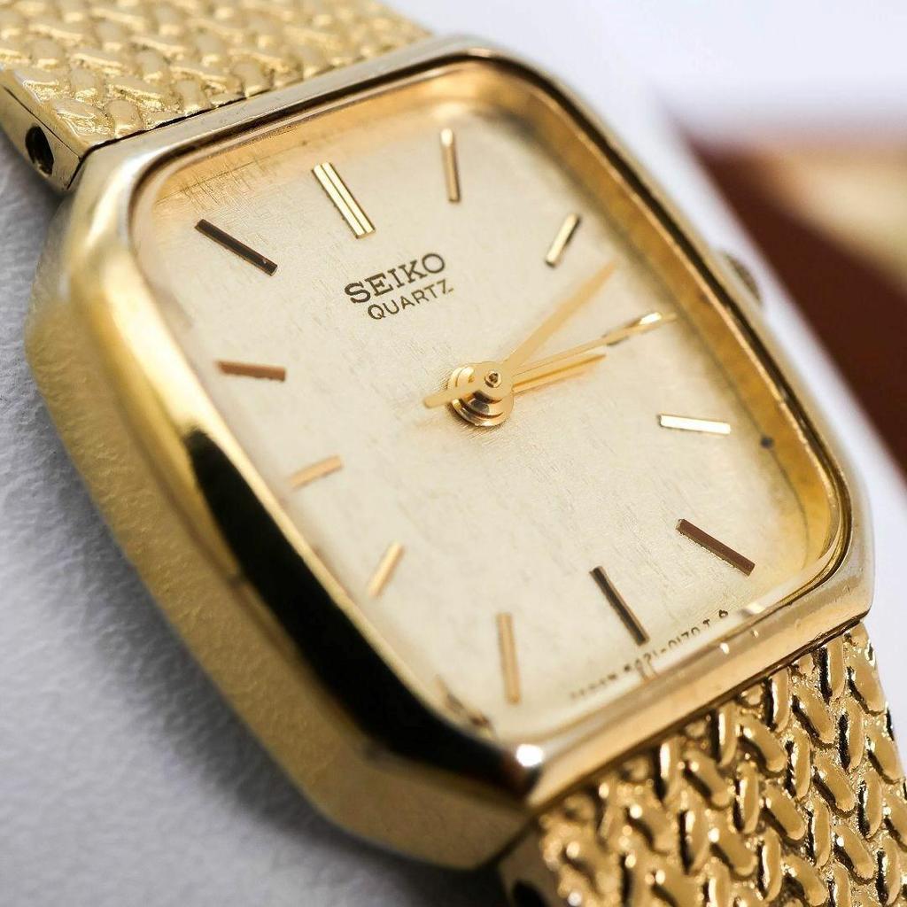 [USED] Working SEIKO Square SGP Women's Watch with Battery and Bangle 740