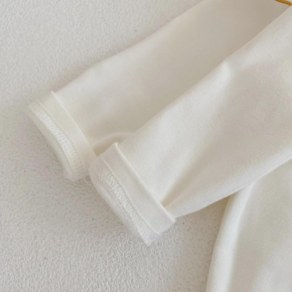 Футболка белая с вышитым воротником в виде листьев лотоса для девочек, осень 2024 г.