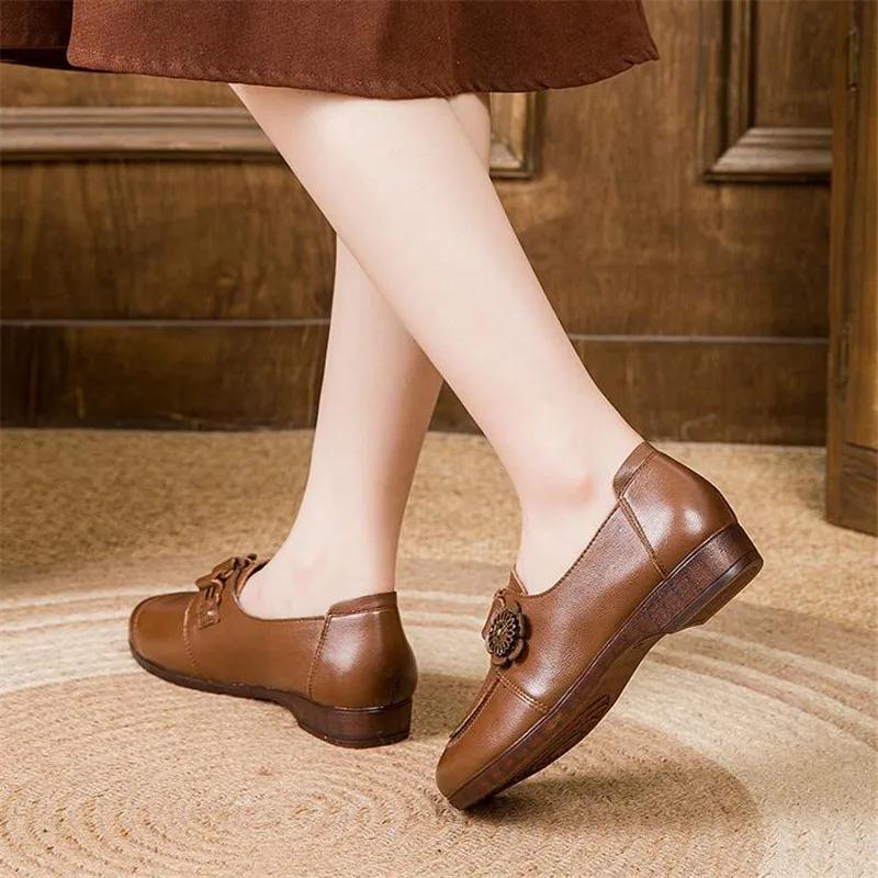 Мода 2024 Женская Повседневная Обувь с Круглым Носком на Низком Каблуке Натуральная Кожа Балетки Женская Обувь Элегантные Балетки на Мягкой Подошве