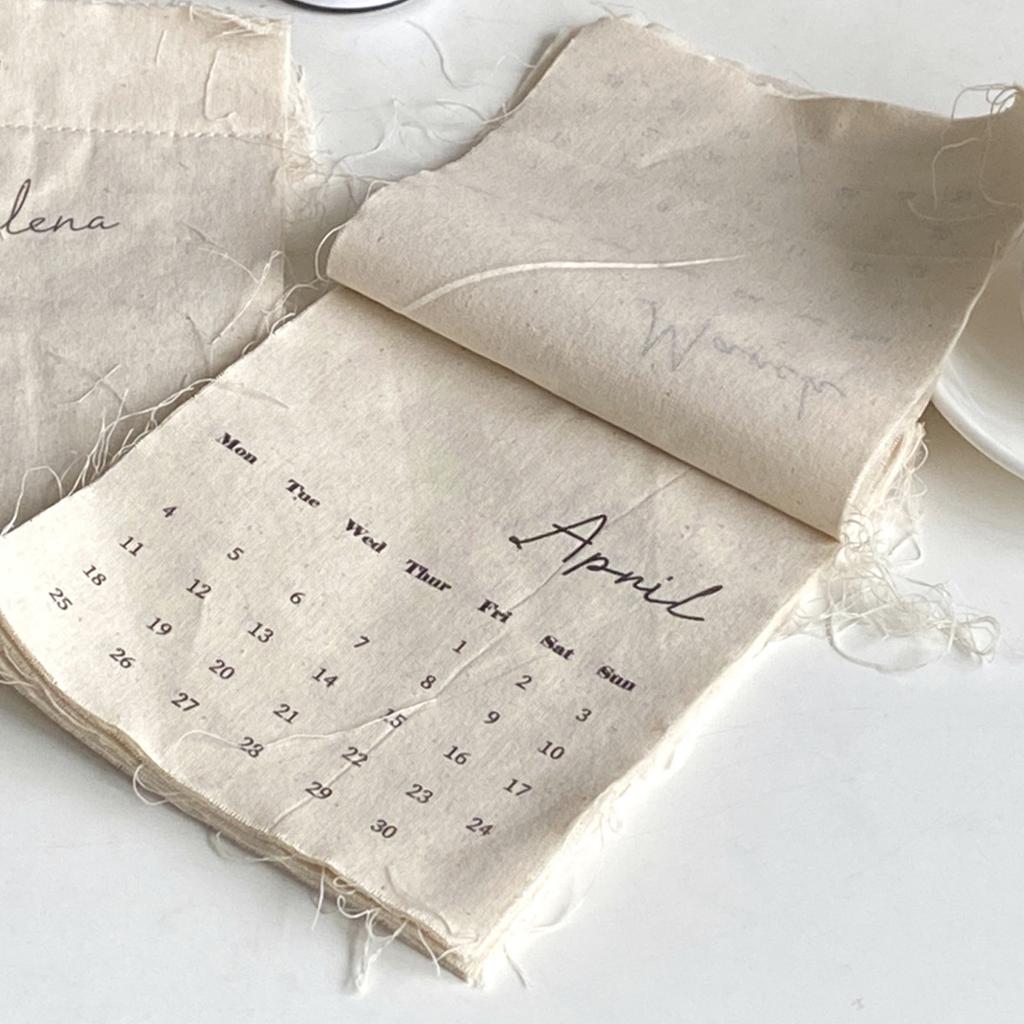 Тканевый настенный календарь 2026 года, прочный гобелен, семейный планировщик праздников для декора дома и офиса, с выделенными праздниками