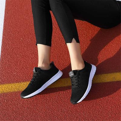 Женская обувь – Кроссовки