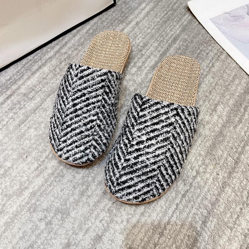 Модные новые осенние женские тапочки с круглым носком на плоской подошве для женщин. Закрытые туфли на платформе для дома, удобные нескользящие туфли.