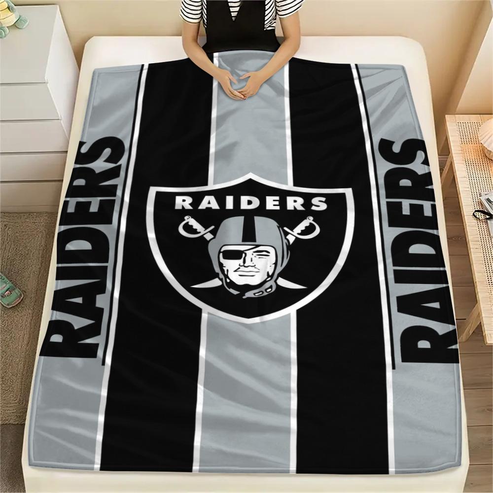 Las Vegas Raiders Print Flannel Blanket High Quality Warm Comfortable Cover for All Seasons Perfect for Gifts Home Decor