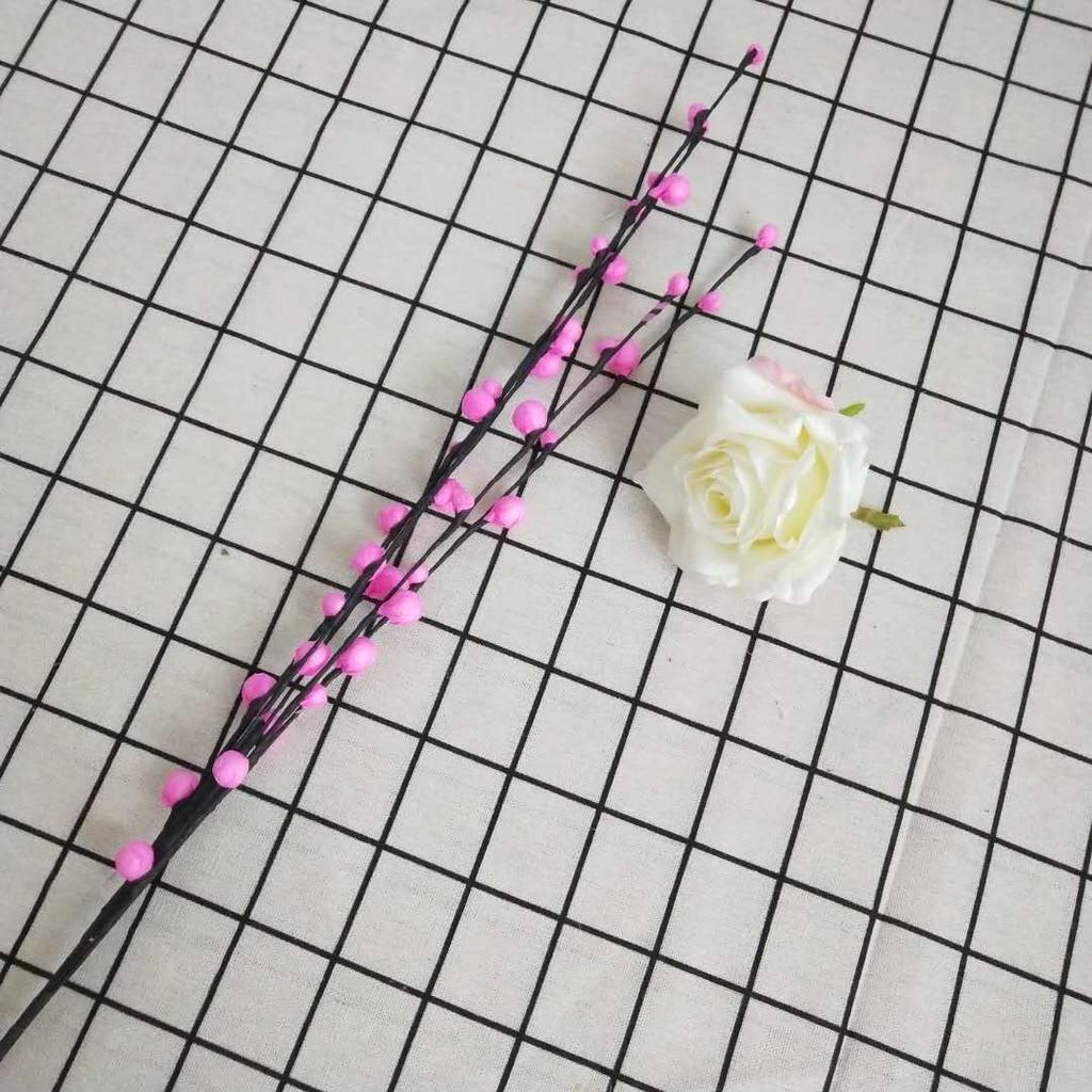 Прямые продажи Зеленые растения Высококачественная имитация Серебряной ивы Искусственный цветок Имитация цветочной ветки Сливовый бутон Современное украшение для дома