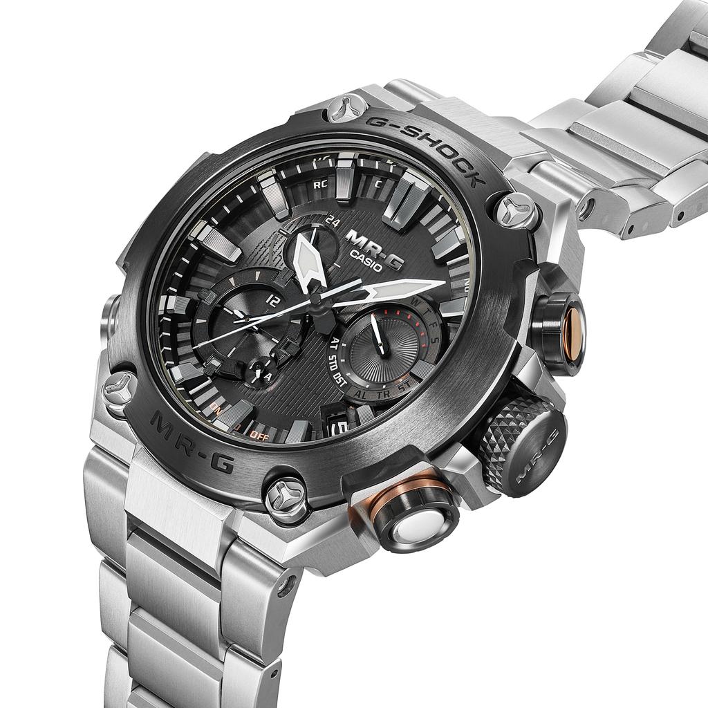 Casio Мужские кварцевые часы с водозащитой 200 м и ударопрочностью MRG-B2000D-1A