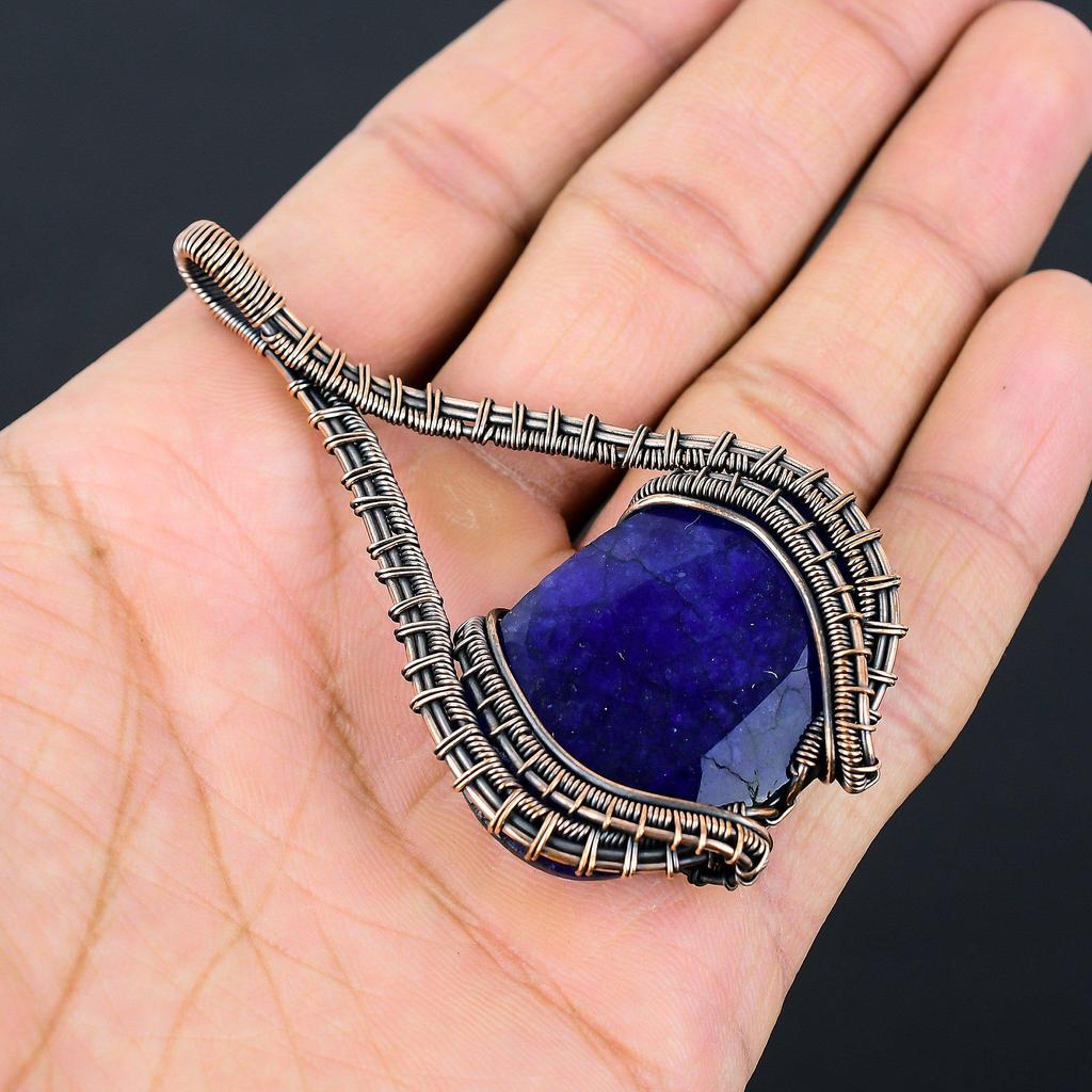 Созданный в лаборатории синий сапфировый драгоценный камень Чистая медная проволока, обернутая вручную подвеска, ювелирные изделия для нее