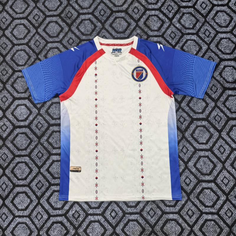 26 World Cup jerseys Paris Bayern Milan Real Madrid Leverkusen Barcelona Fiorentina Betis Lyon Ball