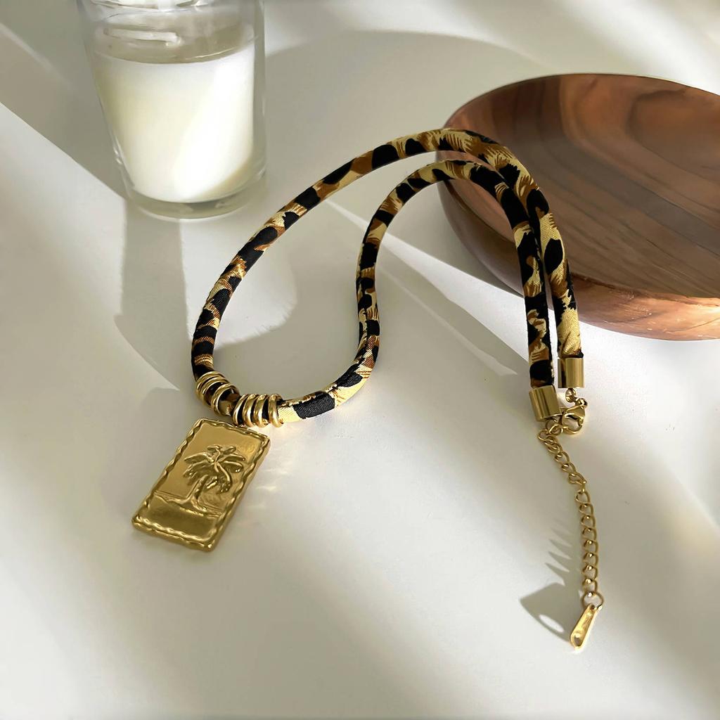 Личность Нержавеющая сталь Леопардовый полиэстер Цветок Сердце Солнце Капля Ожерелье воротник 18K PVD Покрытие Популярный подарок ювелирные изделия