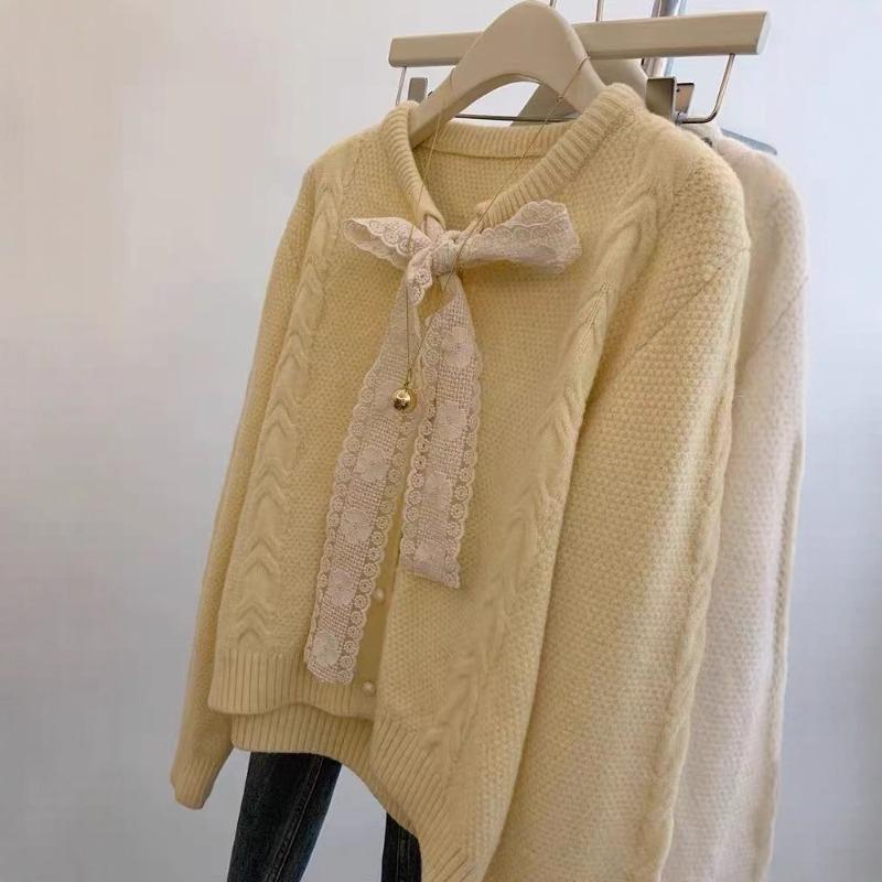 Late Autumn Dopamine Lace Bow Strap Milk Whirring Soft Waxy Yellow Sweater Autumn and Winter Women Small Lazy Wind