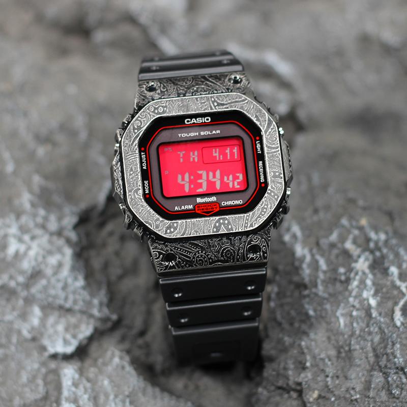 Casio Унисекс Цифровая серия Красные часы GW-B5600AR-1A-