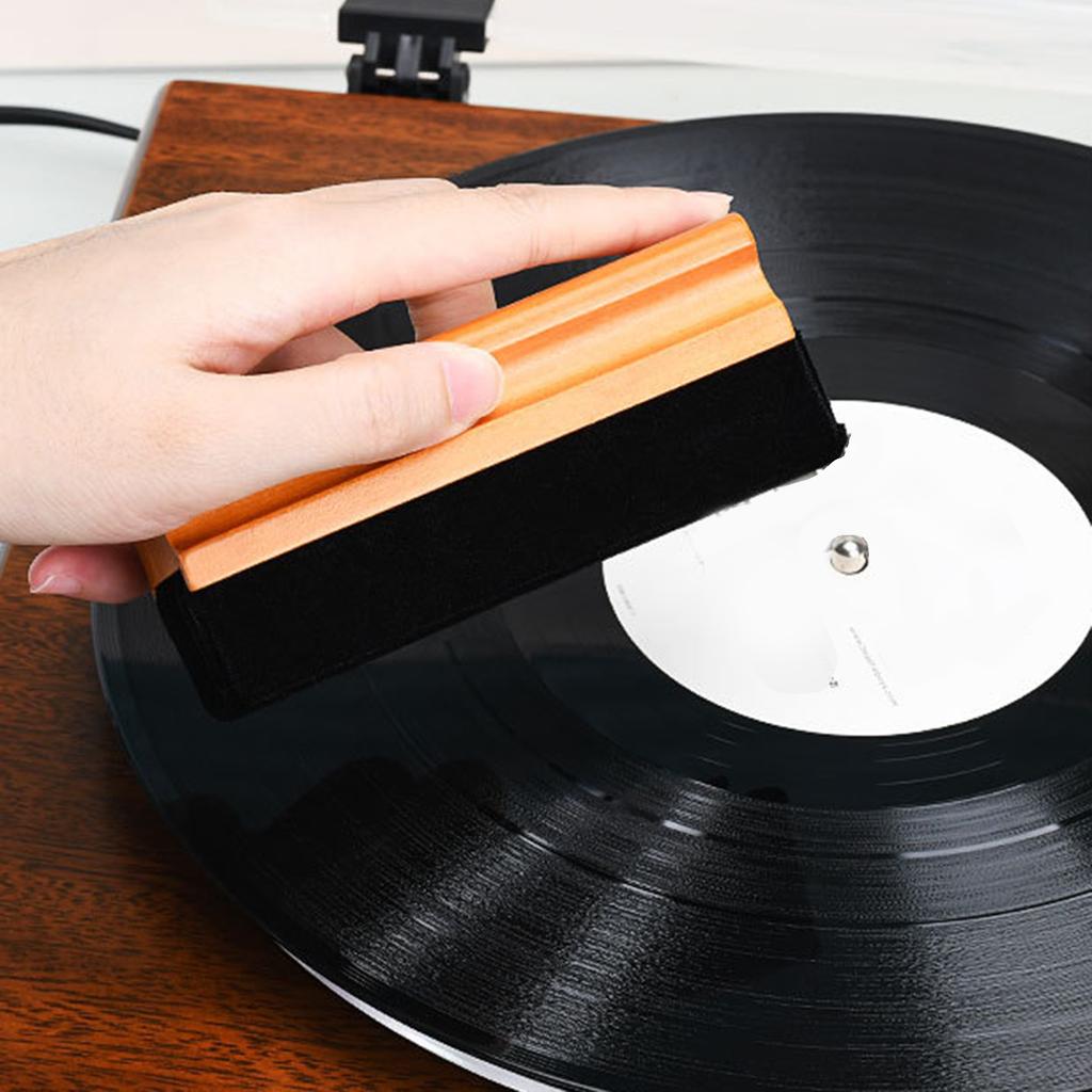 Ультрамягкая щетка для виниловых пластинок Антистатический очиститель виниловых пластинок Деревянная ручка Идеально плоская бархатная щетка Удаление пыли