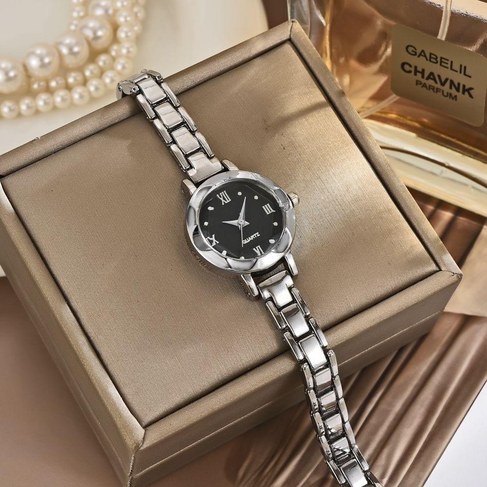 Small Dial Bracelet Watch Gold Ladies Wristwatches New Women's Quartz Watch Gifts